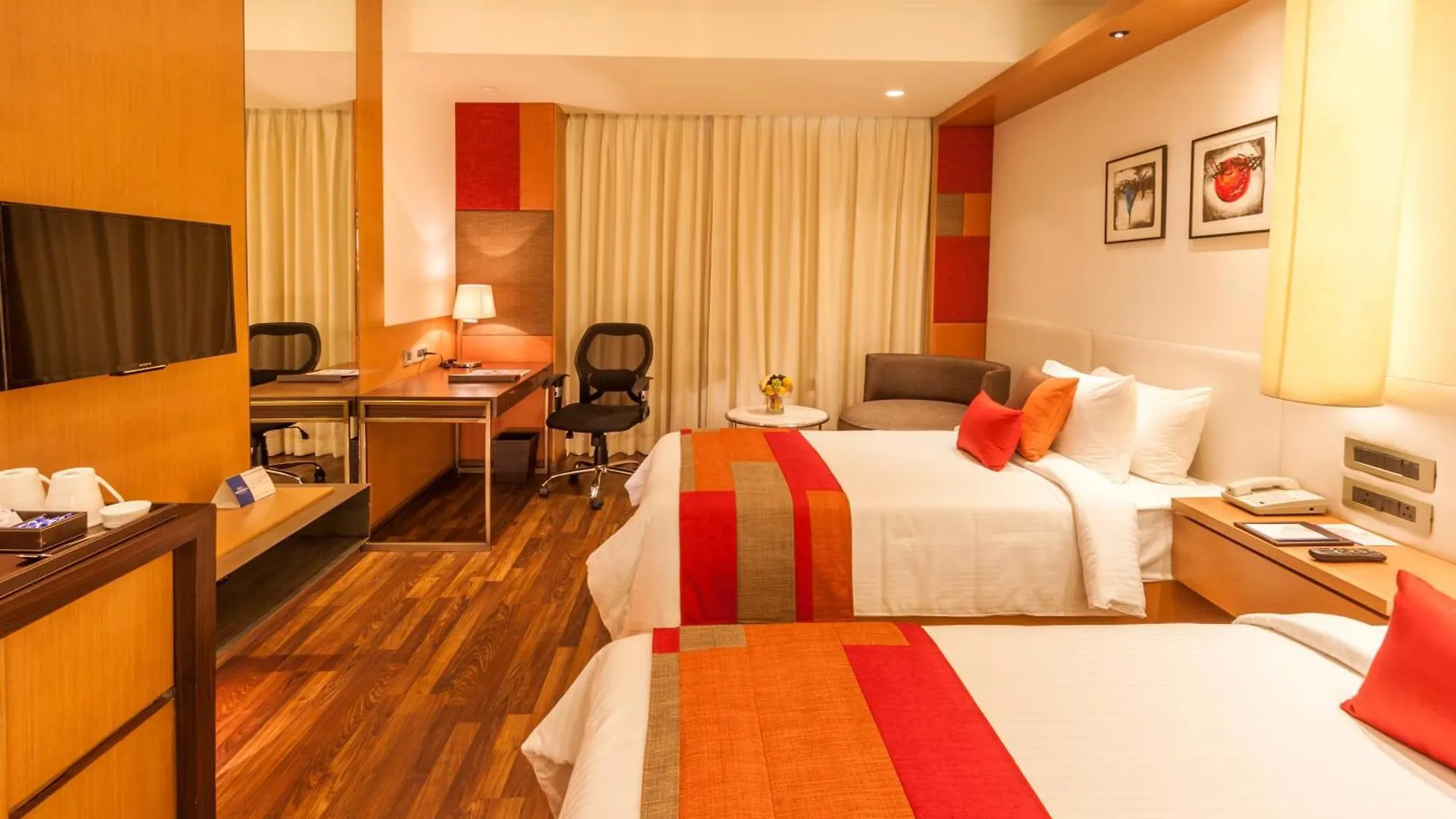 Deventure Sarovar Portico Kapashera, New Delhi Inde