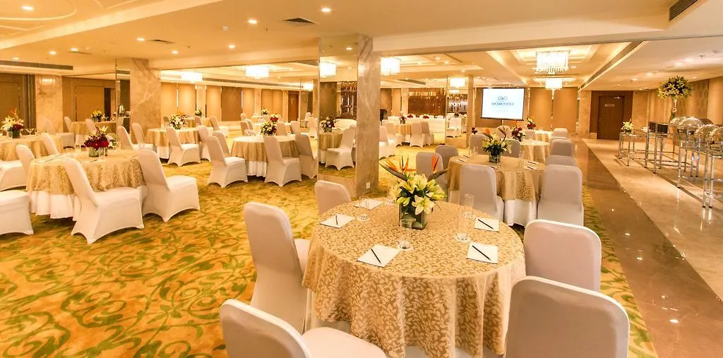 Deventure Sarovar Portico Kapashera, New Delhi Hotel