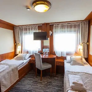 *** Hotel Onriver - Grand Jules Hongrie