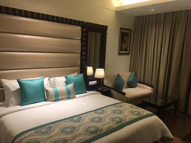 Deventure Sarovar Portico Kapashera, New Delhi 4*, Delhi (National Capital Territory of India)
